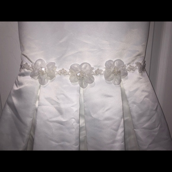 Dress - Picture 3 of 8